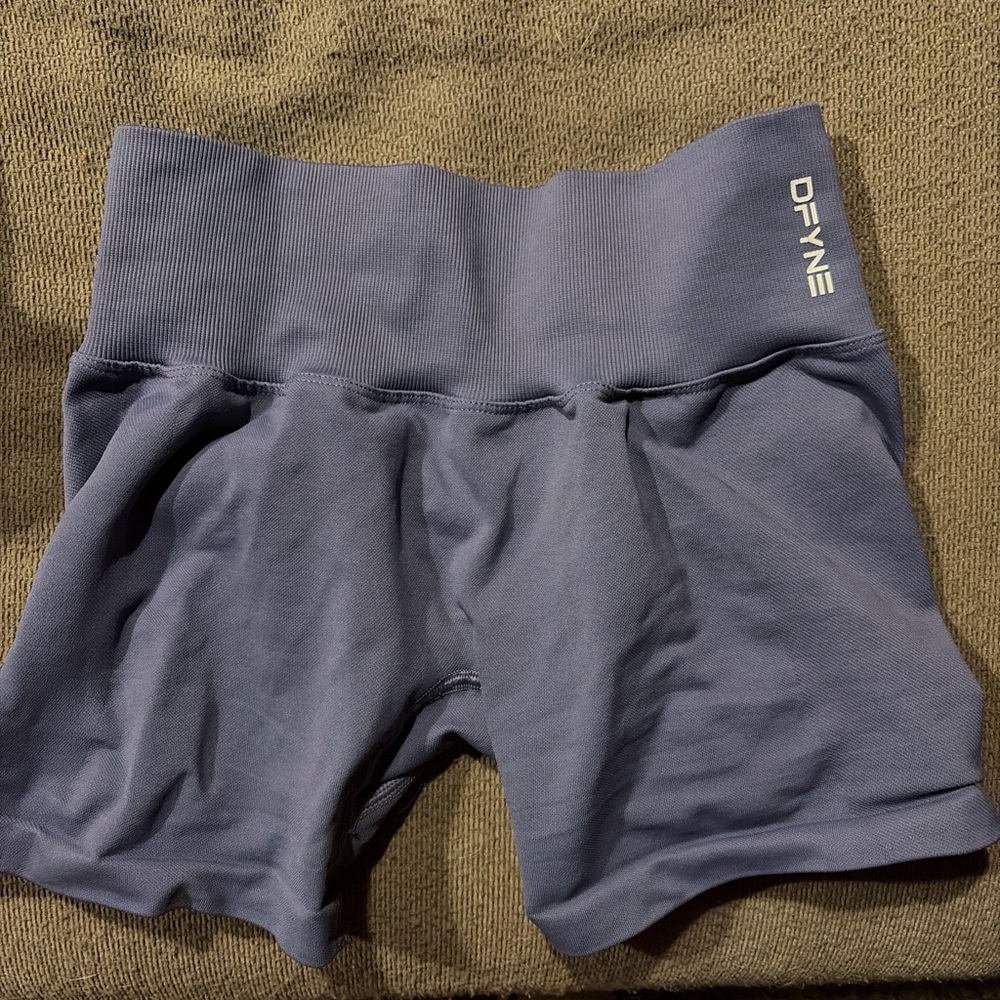 DFYNE Hannah Pearson collection size small